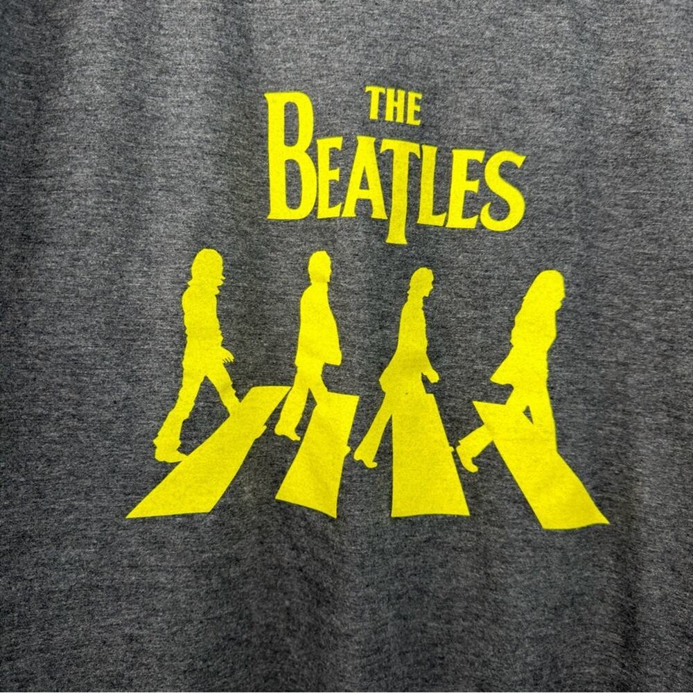 NWOT The Beatles Gray Band Tee with Yellow Abbey Road Design, Unisex Large - Picture 4 of 5